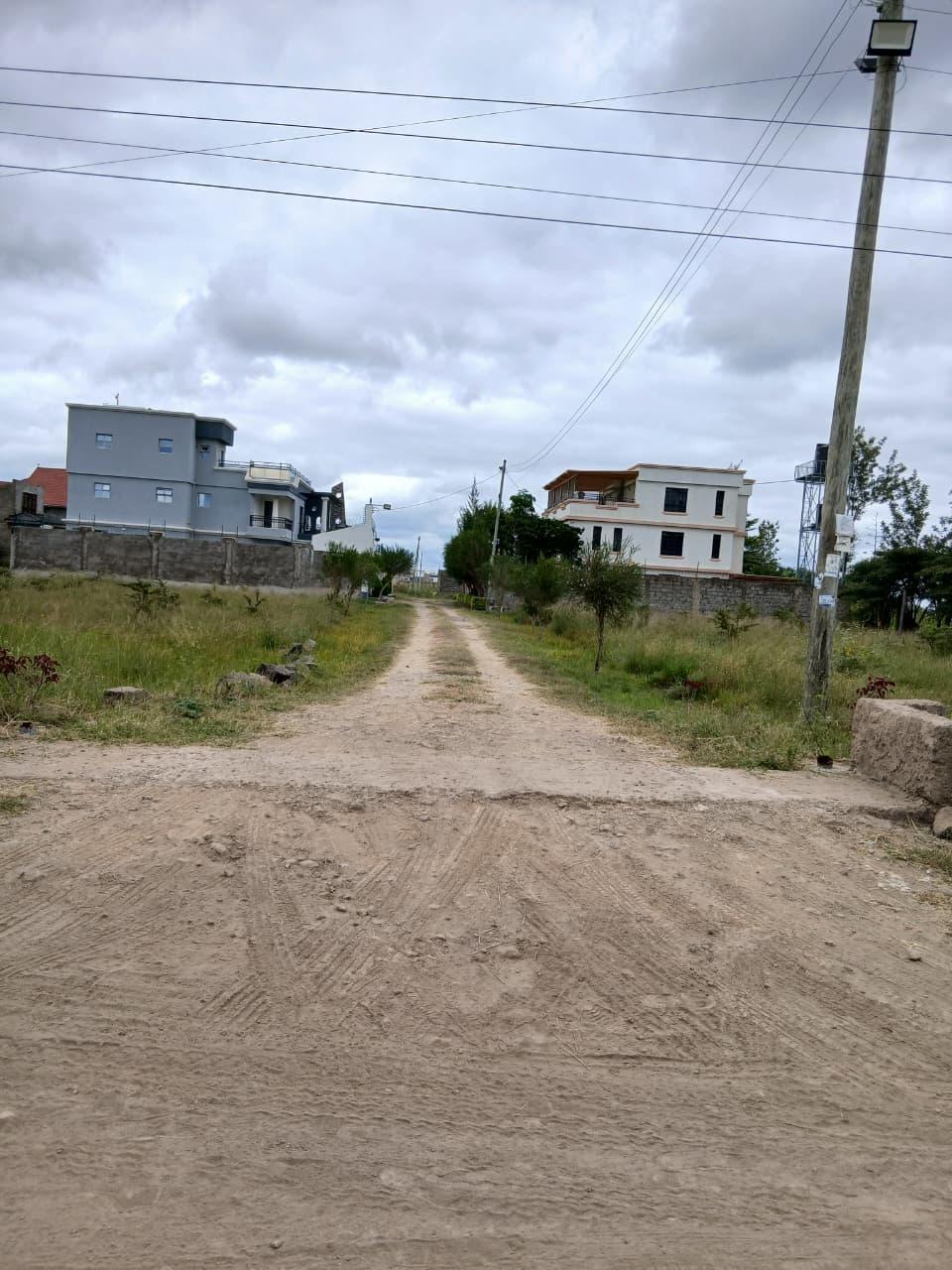 Kiratina, Kamakis Corner